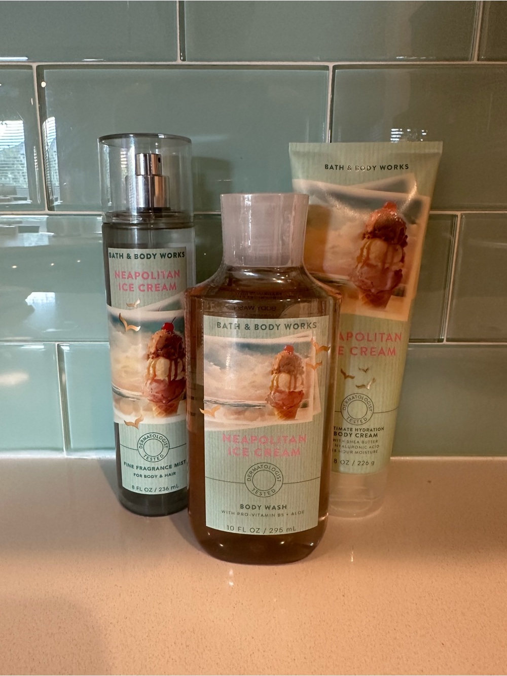 Bath & Body Works Neapolitan Ice Cream set